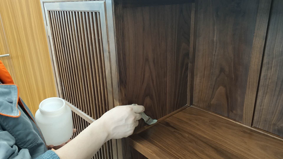 木柜接縫隔檔刷子精細化處理施工 木柜接縫隔檔刷子精細化處理施工